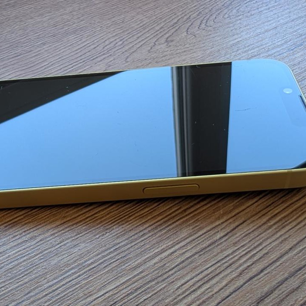 IPhone 14 128 GB Yellow