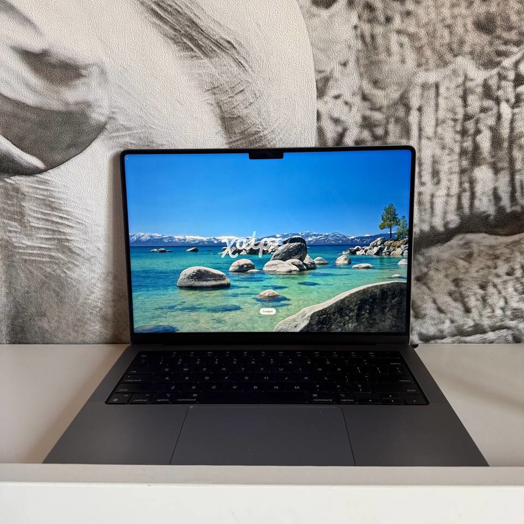 MacBook Pro M3 (2023) 14”