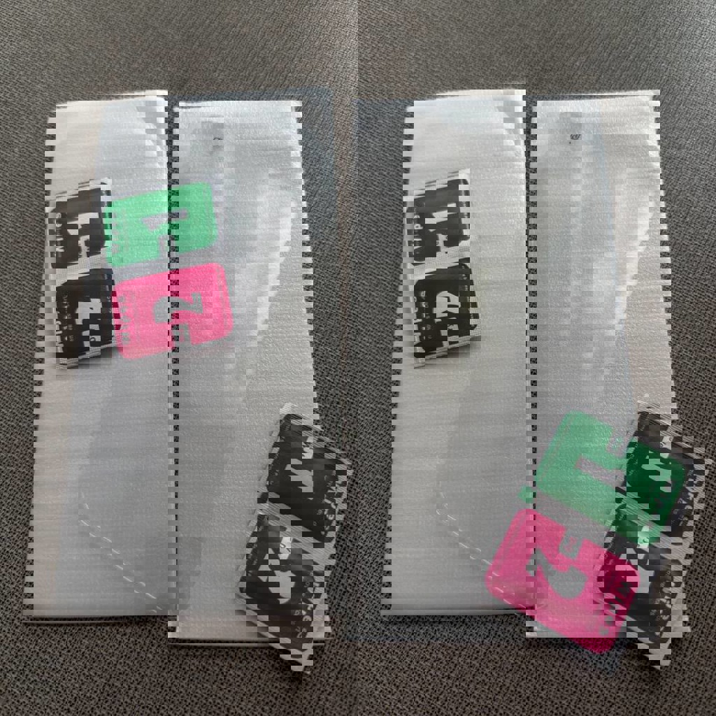 Защитное стекло на iPhone 16 Pro