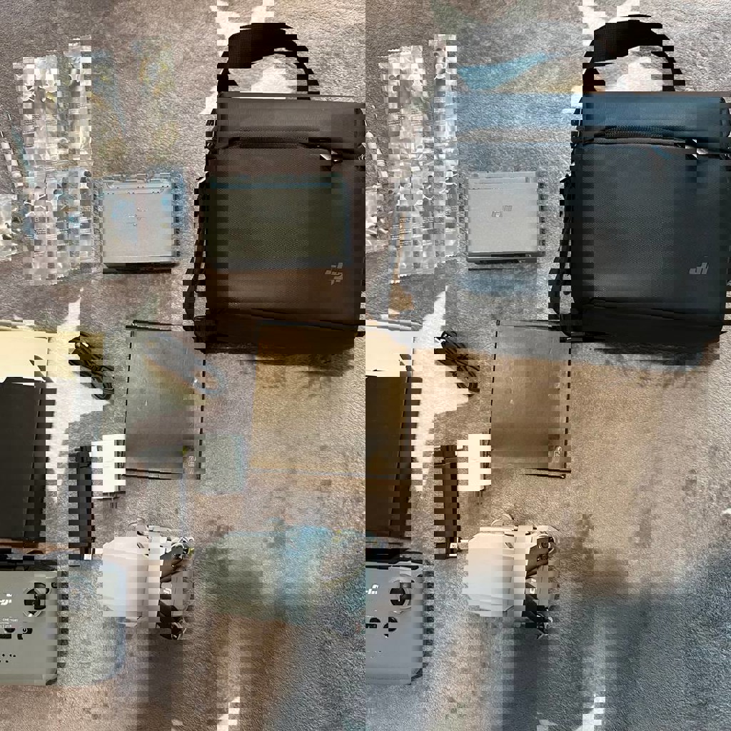 Дрон DJI Mini 2 Fly More Combo