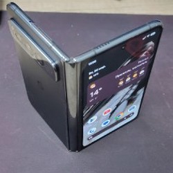 Телефон Google Pixel Fold - фото 5