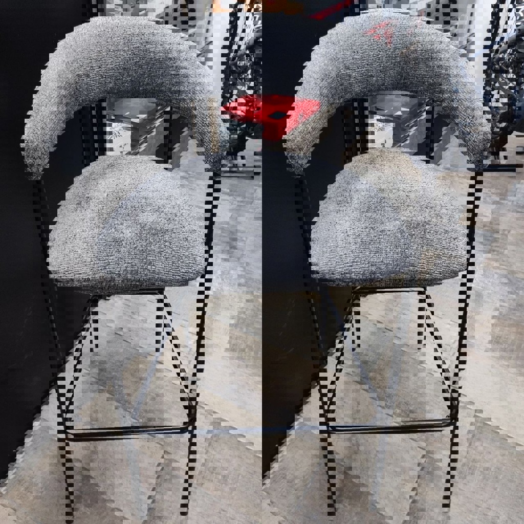 Барный стул