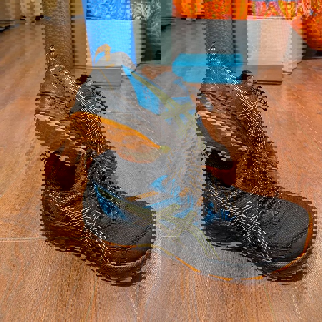 Кроссовки для хайкинга