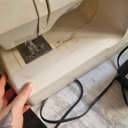 Швейная машинка - фото 2