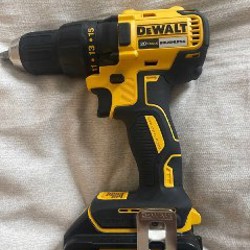 Шуруповерт DeWalt DCD 777 - фото 2