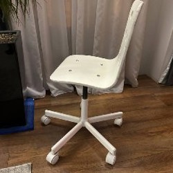 Стул на роликах - фото 3