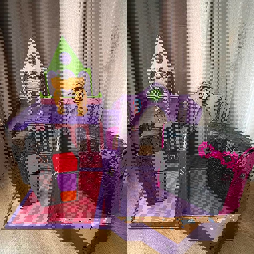 Домик Монстр Хай