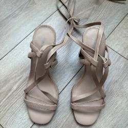 Босоножки белые Zara - фото 1