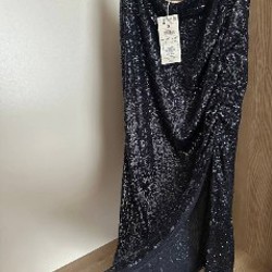 Юбка с разрезом в пайетках - фото 2