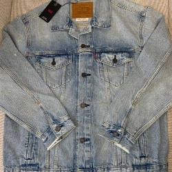 Светлая джинсовая куртка - фото 4