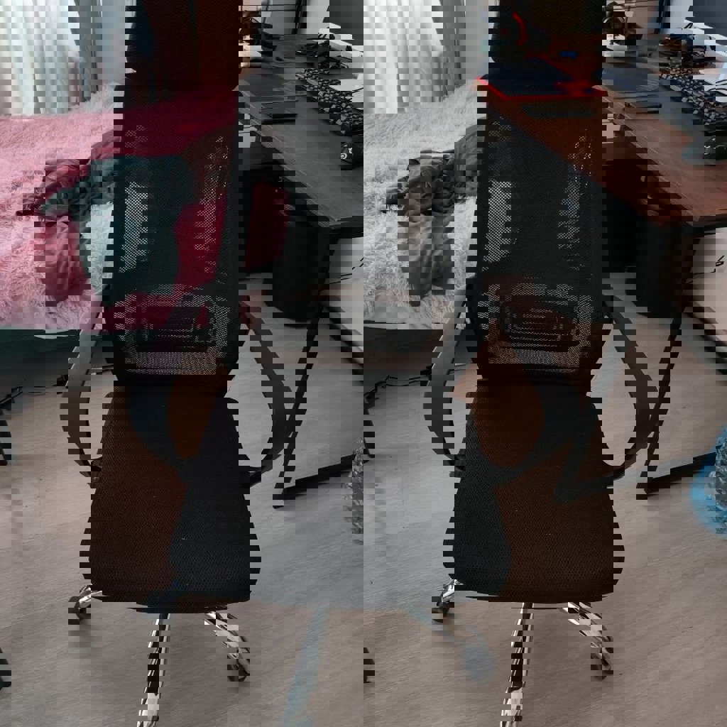 Простое кресло