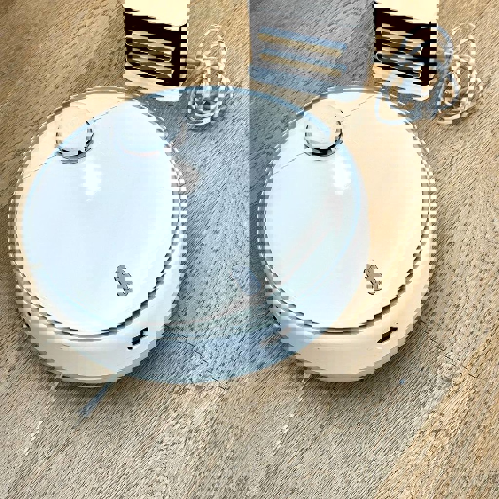 Робот пылесос