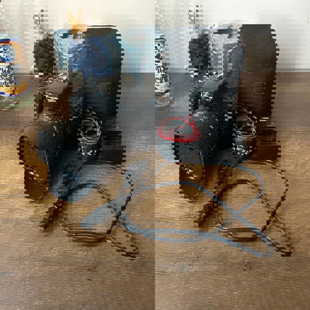 Canon 1100D с объективом Sigma 10-20mm