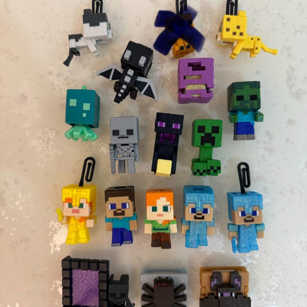 Фигурки Kinder Joy Minecraft