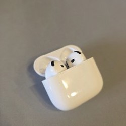 FAKE Airpods 4 - фото 1