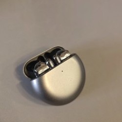 FAKE Airpods 4 - фото 2