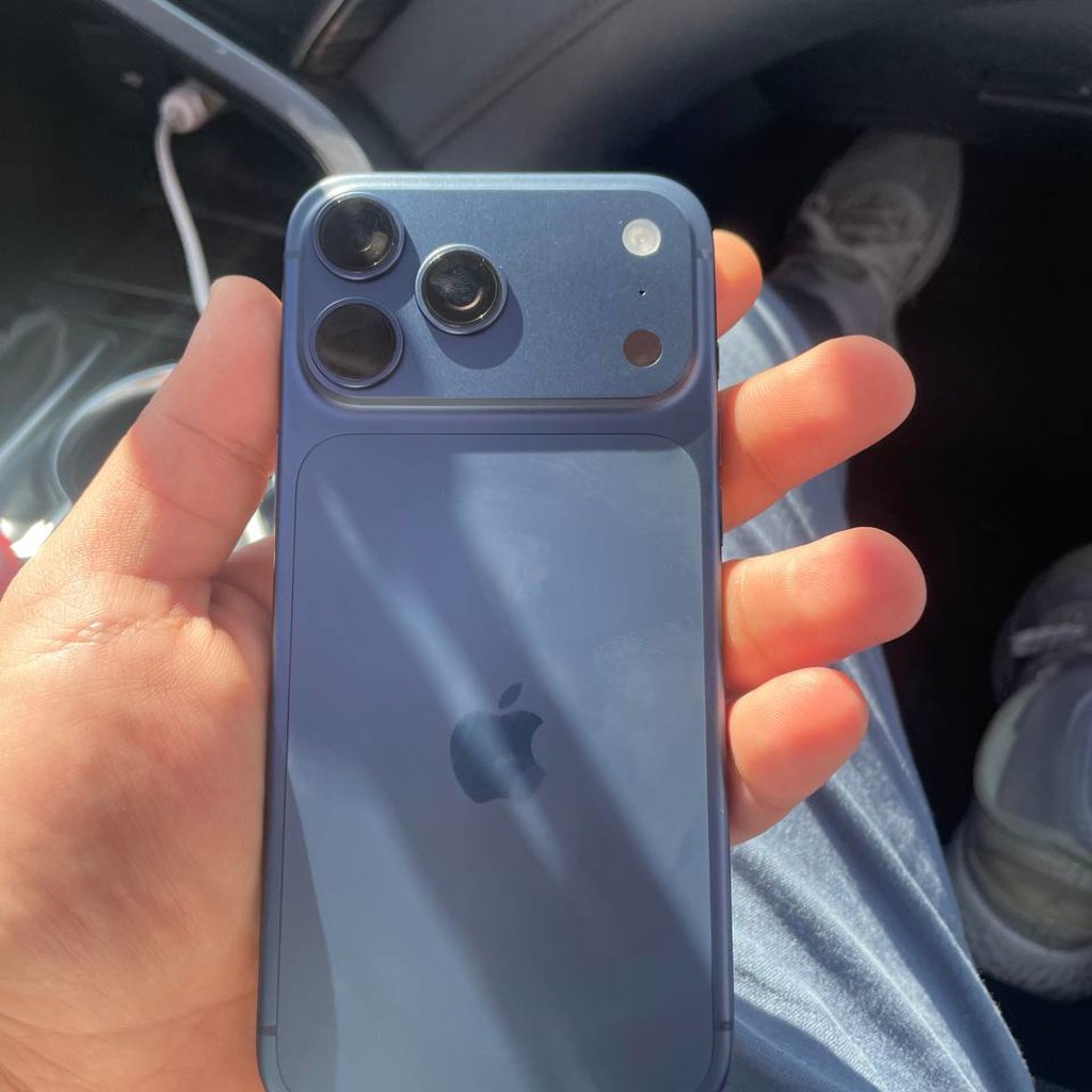 IPHONE 17 PRO MAX