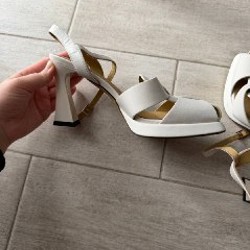 Туфли белые, босоножки - фото 2