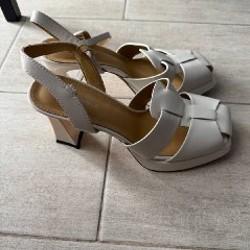 Туфли белые, босоножки - фото 5