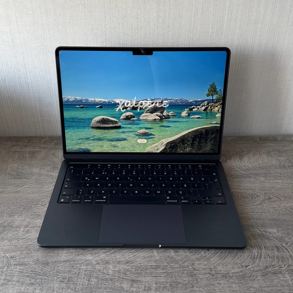 MacBook Air M2