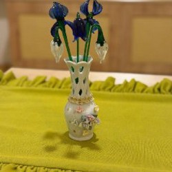 Маленькая ваза со стеклянными цветами - фото 8