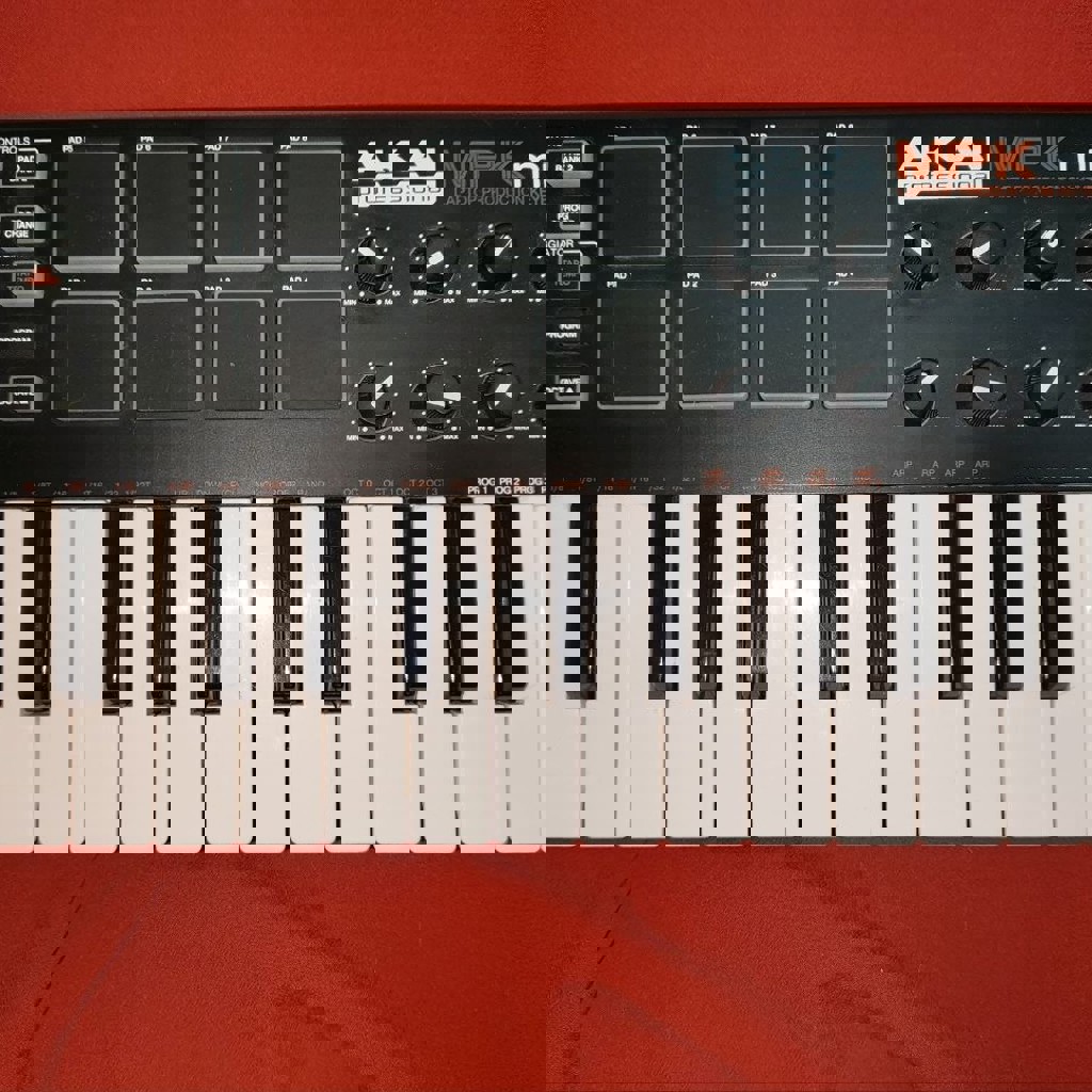 Миди-клавиатура Akai mpk mini mk l