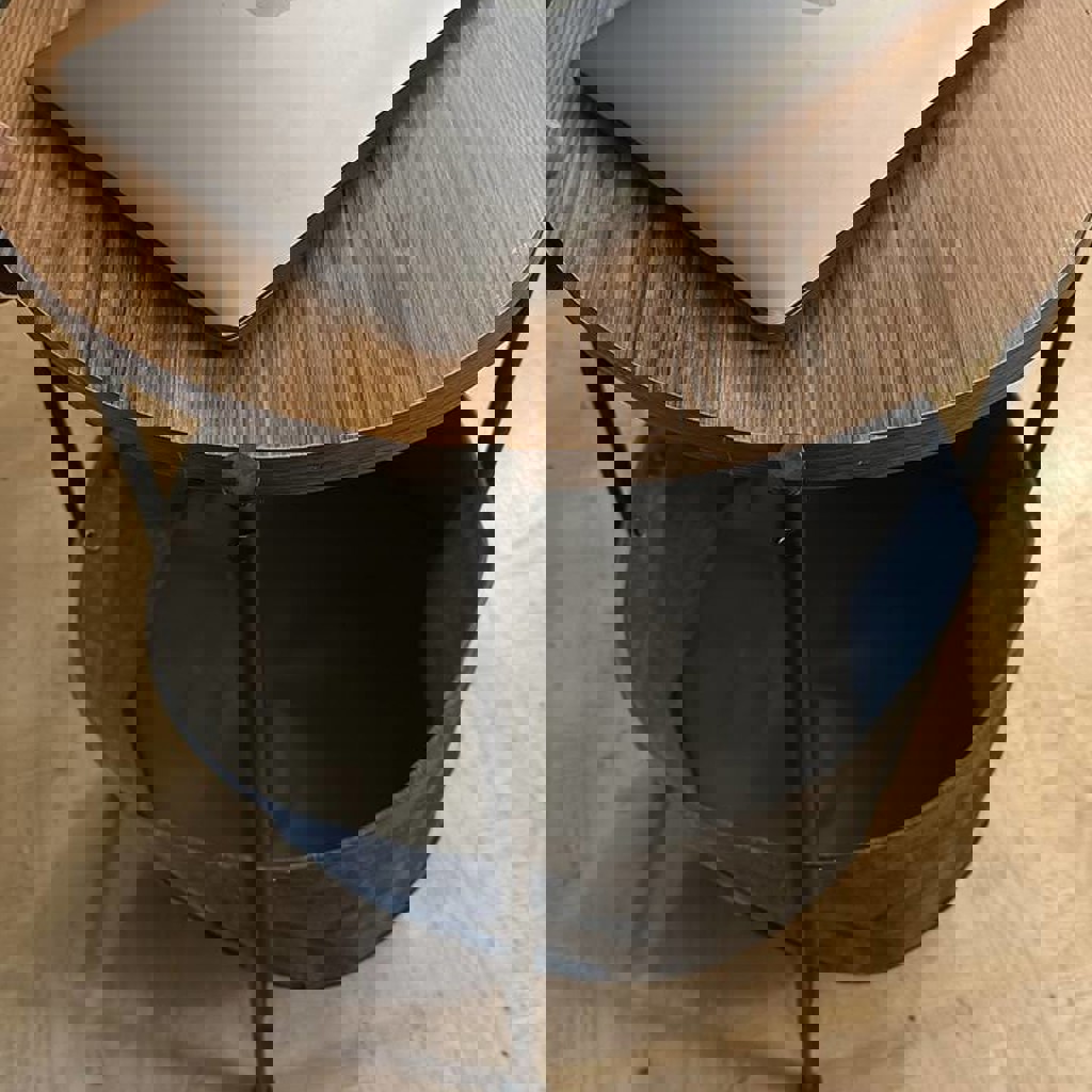 Деревянный круглый стол