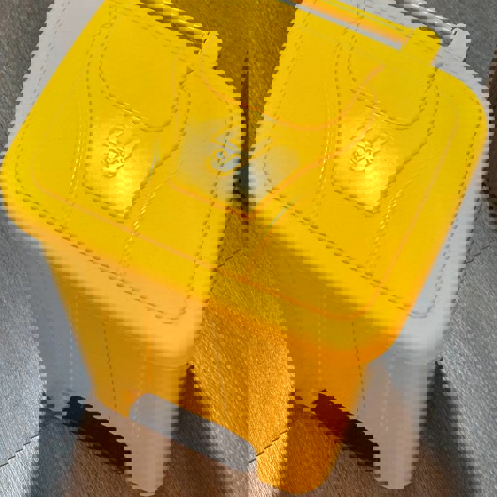 Ведро для мусора с ножкой