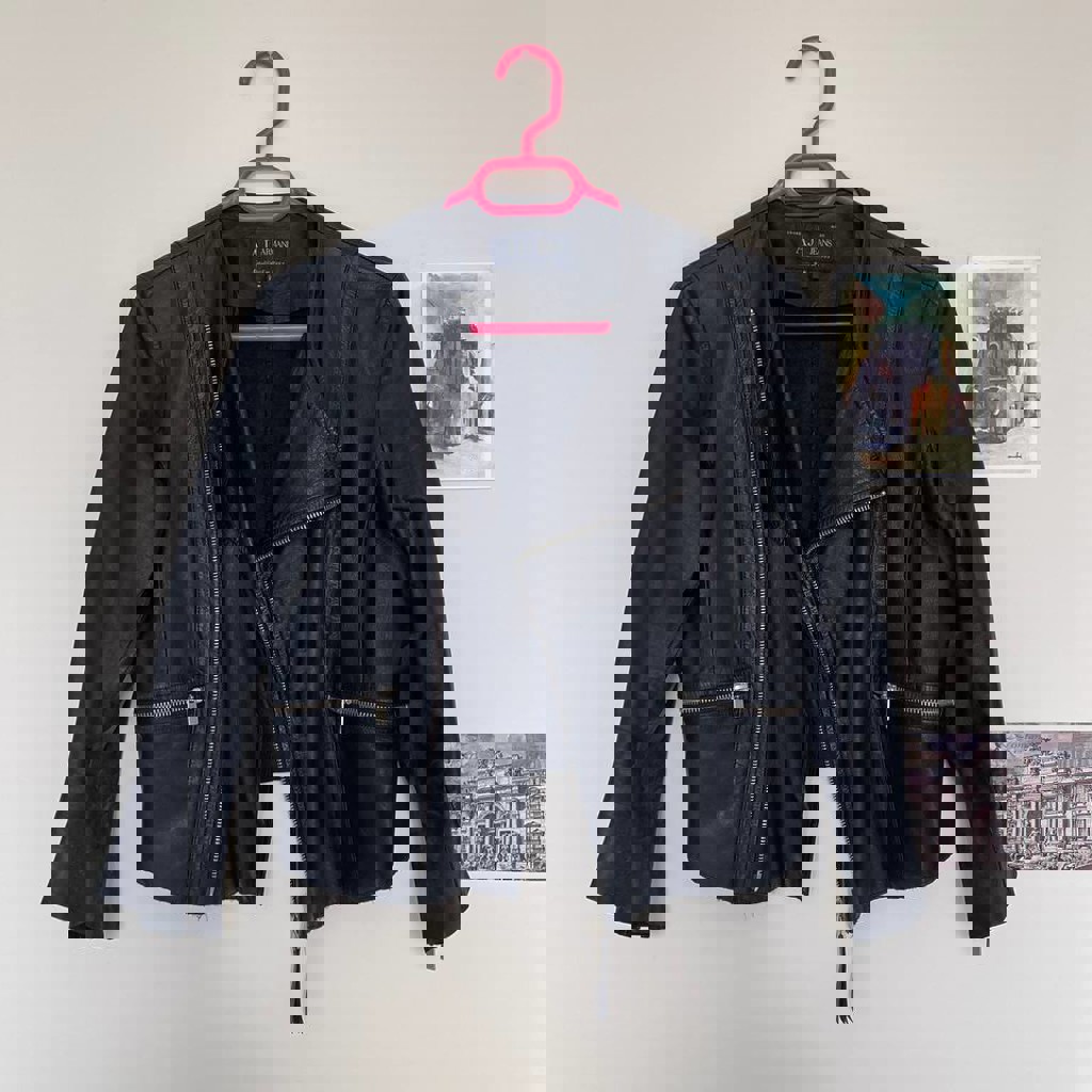 Кожаная куртка Armani Jeans