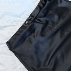 Черная шелковая юбка ZARA - фото 2