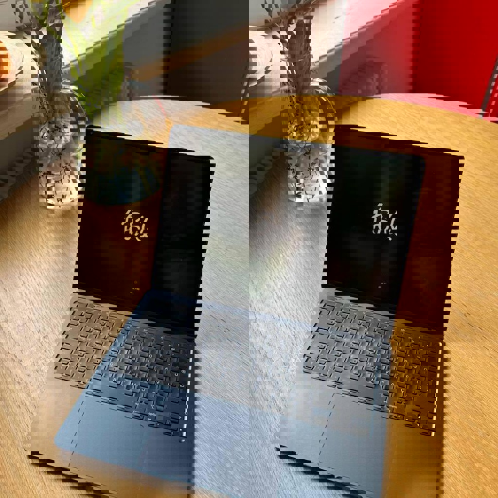 MacBook Air M2 (2022)