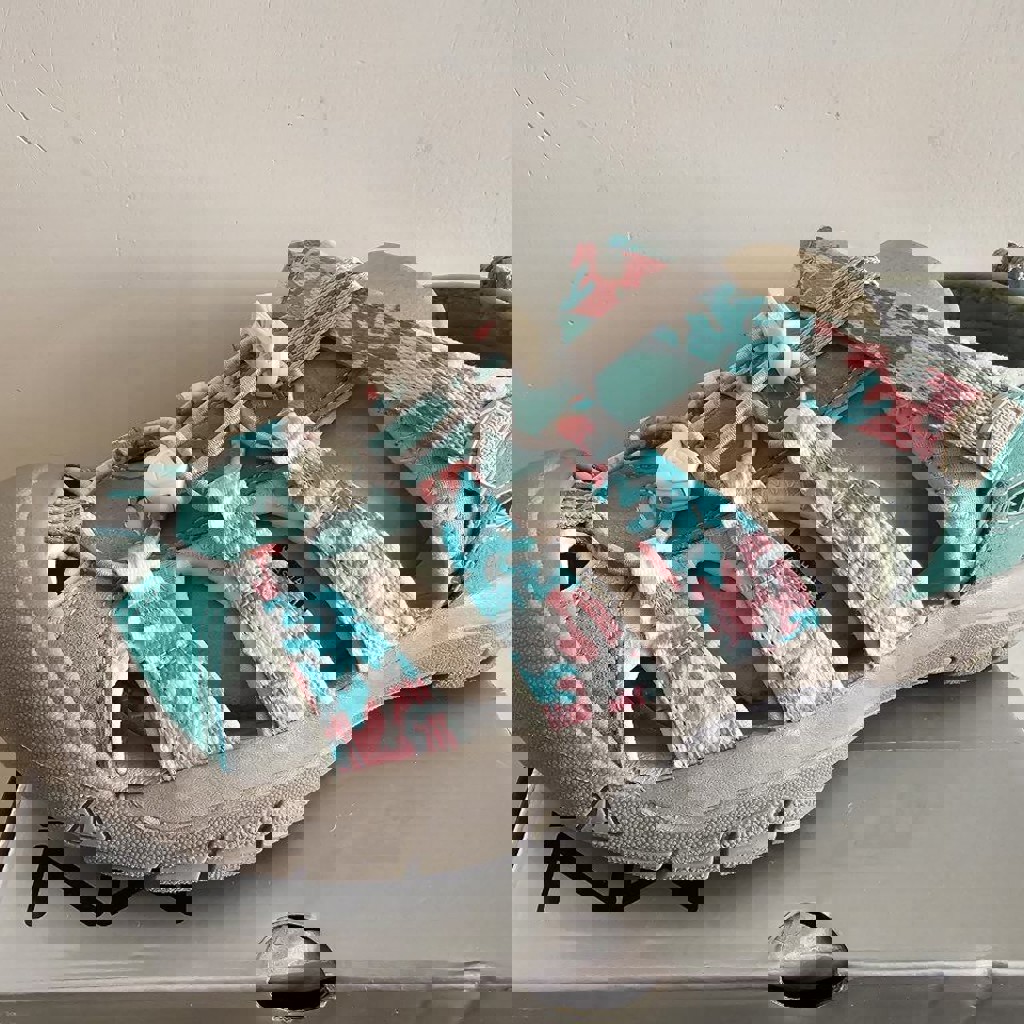 Кроссовки Crocs