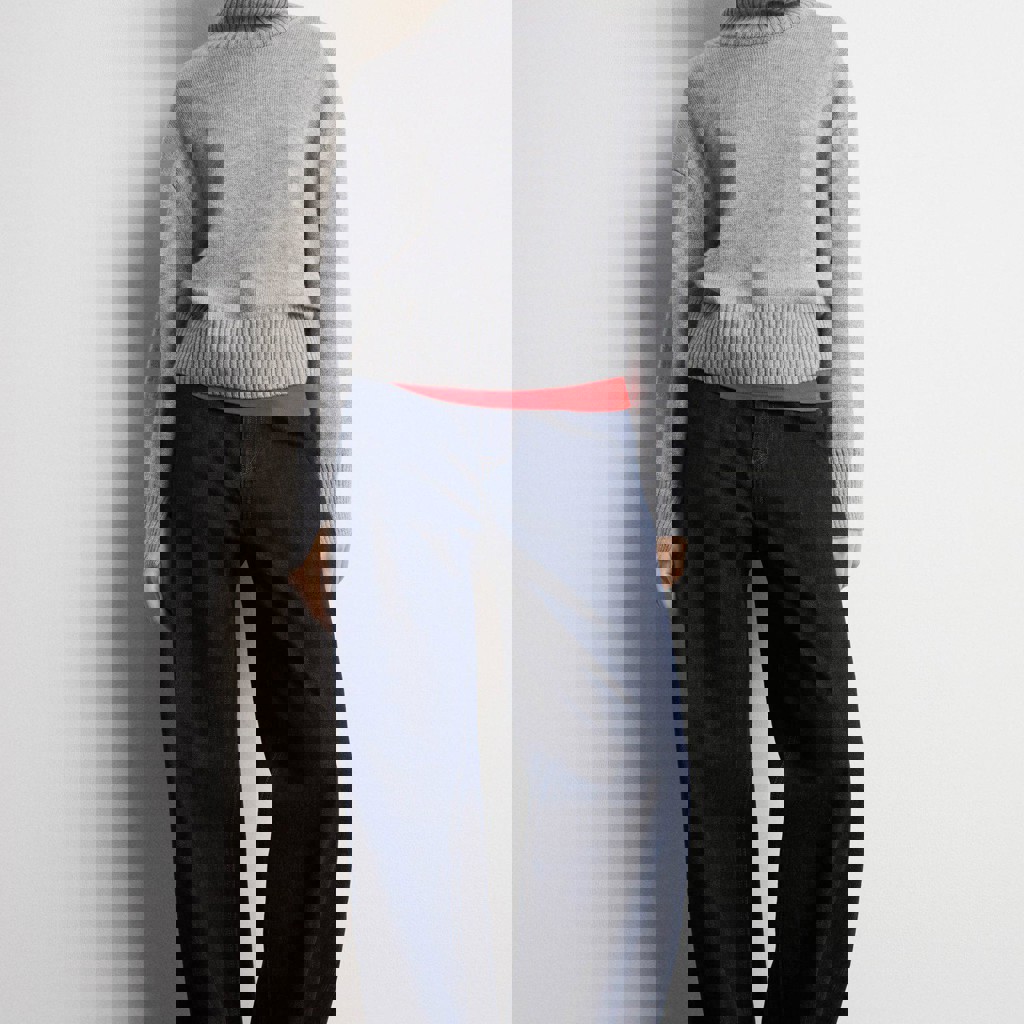 Джинсы свободного кроя