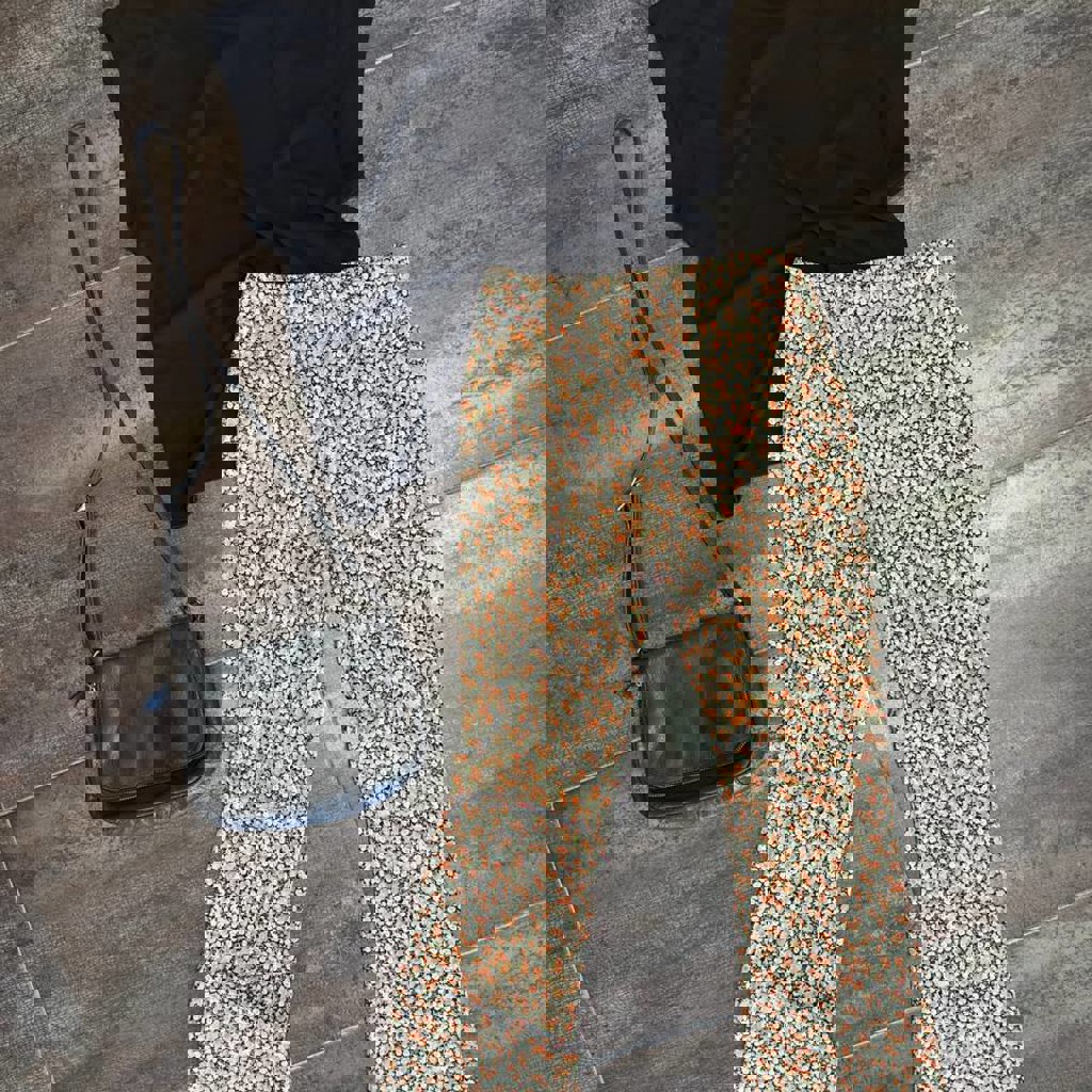 Комплект из футболки и брюк