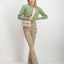 Комплект из футболки и брюк - фото 4