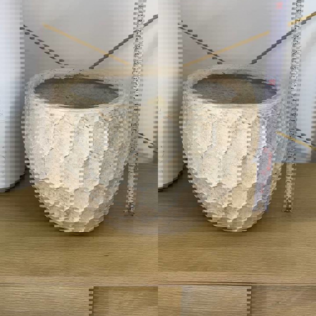 Керамический горшок с блюдцем