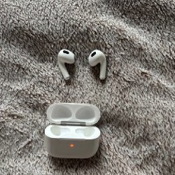 AirPods 2 - фото 1