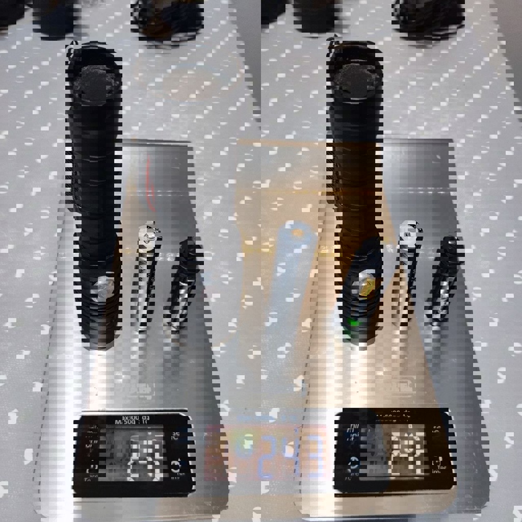 Фонарь LED c аккумулятором Поиск P-A07-P90