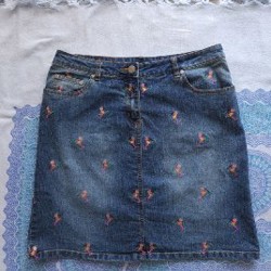 Y2K юбка с вышивкой - фото 2