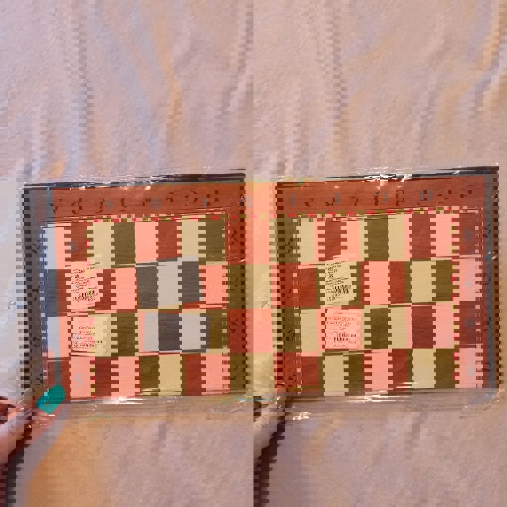 Доска для игры в шахматы/шашки