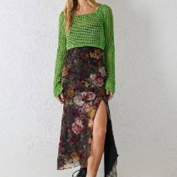 Короткий вязанный свитер - сеточка - фото 5