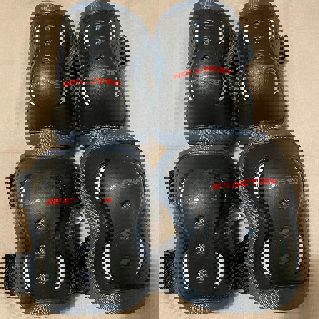 Наколенники и налокотники на ребенка