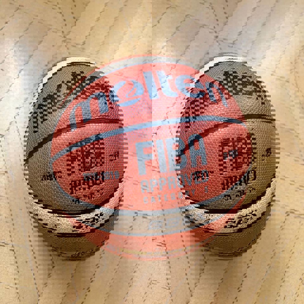 Баскетбольный мяч