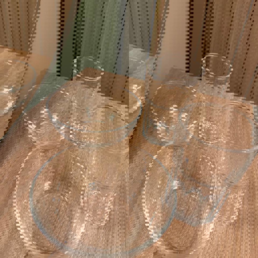 Стакан с трубочкой