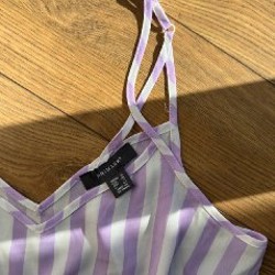 Топ в полоску на бретелях - фото 3