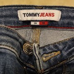 Джинсы Tommy Jeans - фото 5