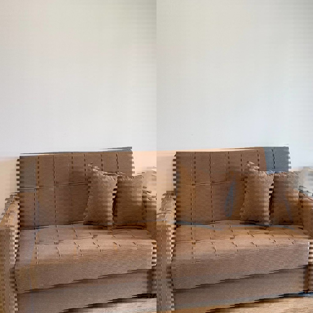 Небольшой диван