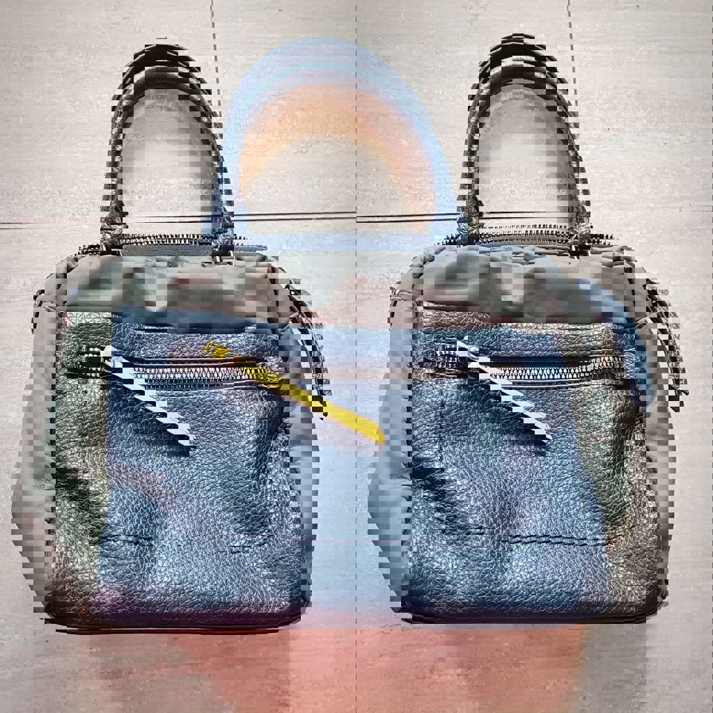 Сумка с множеством отделений