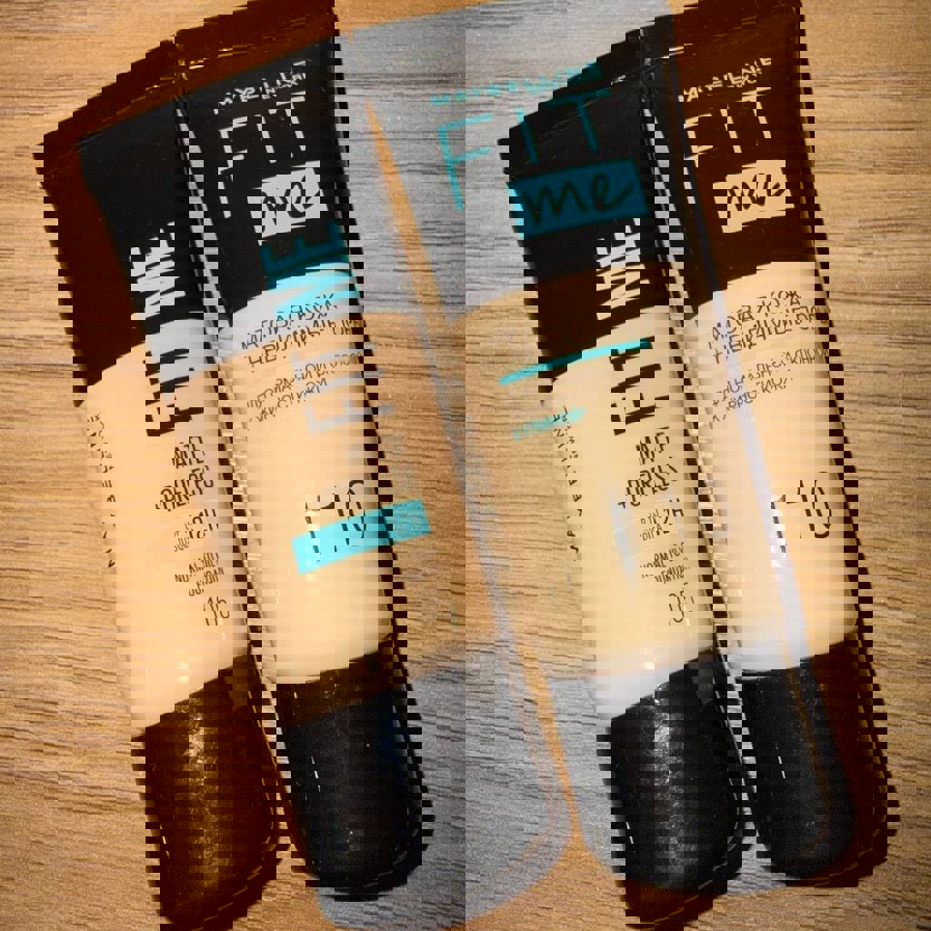 Тональная основа Maybelline Fit Me