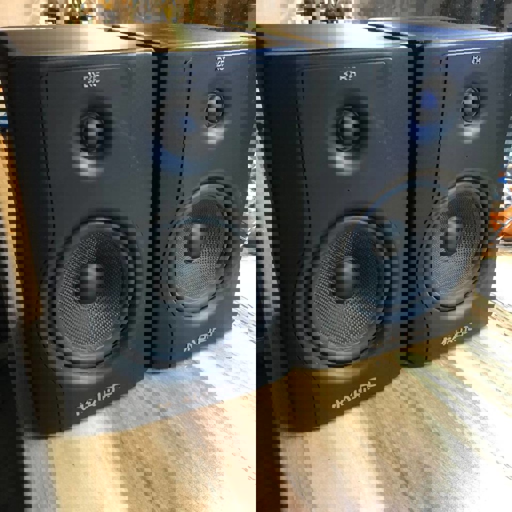 Студийные мониторы